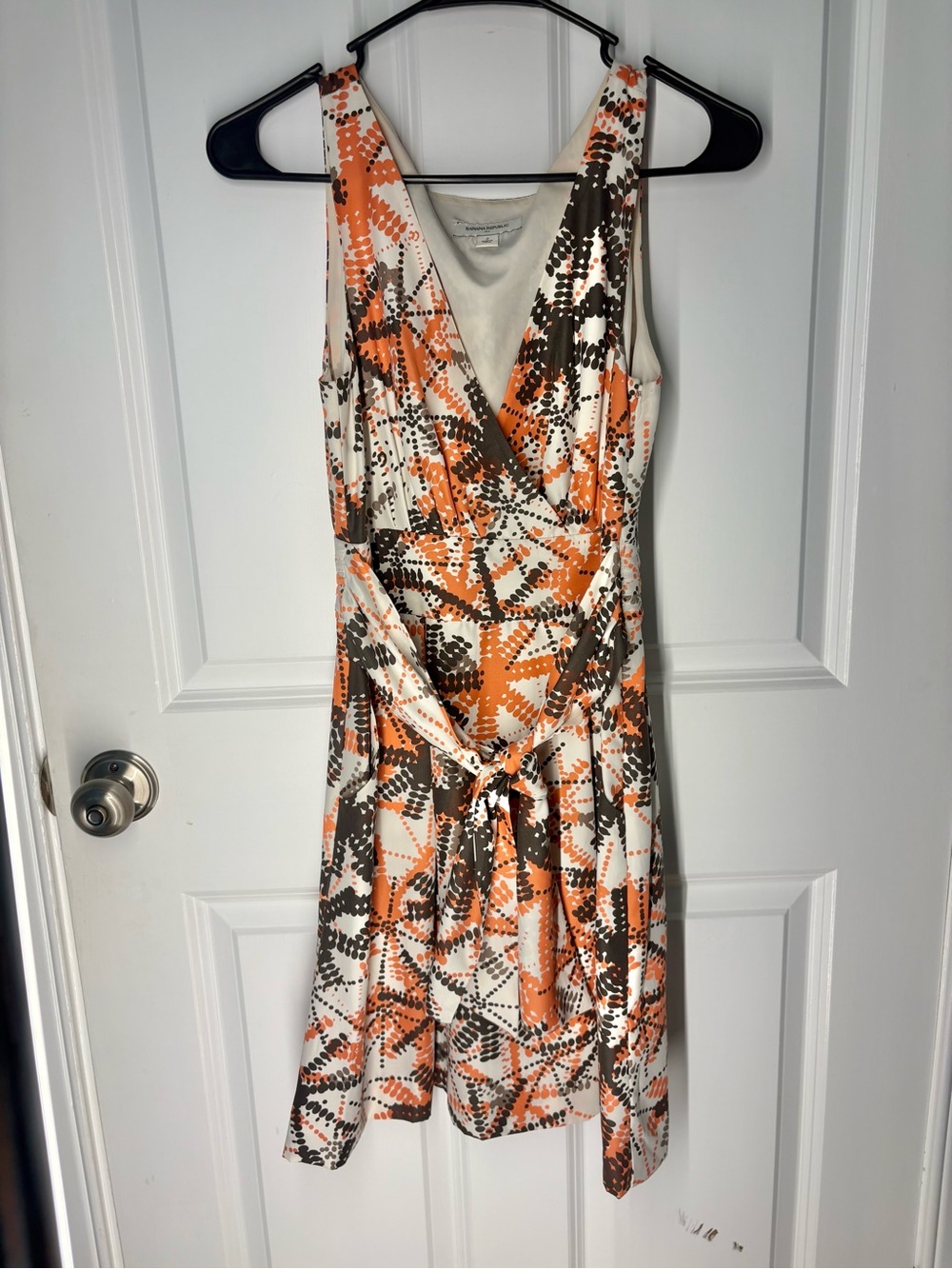 Retro Funky Boho Chic Sleeveless Banana Republic Satin Coral and Brown Dress